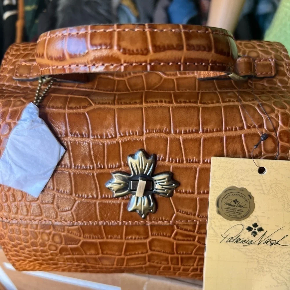 Patricia Nash Croco-Embossed Ellora Multi Compartment Crossbody/ Cognac - Picture 10 of 10